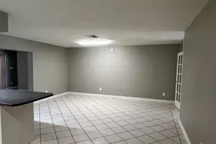 17825 N 27th Dr, Phoenix, AZ 85053 - Photo 7