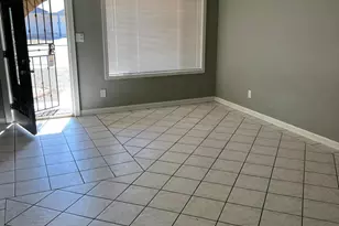 17825 N 27th Dr, Phoenix, AZ 85053 - Photo 5