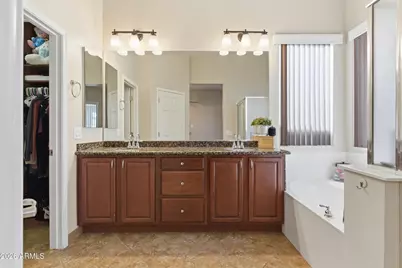 10436 W Cashman Drive, Peoria, AZ 85383 - Photo 17