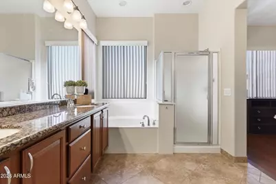 10436 W Cashman Drive, Peoria, AZ 85383 - Photo 15