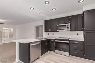 11991 N 69th Ave, Peoria, AZ 85345 - Photo 9