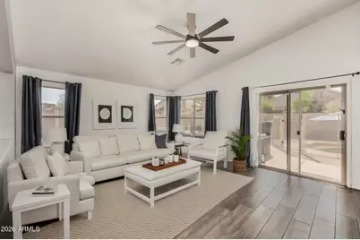 2421 E Fairview Street, Chandler, AZ 85225 - Photo 7