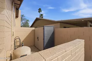 10511 W Butler Dr, Peoria, AZ 85345 - Photo 29