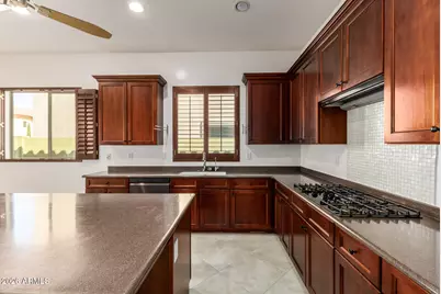 2416 W Kachina Trail, Phoenix, AZ 85041 - Photo 17