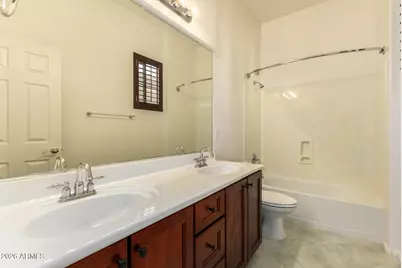 2416 W Kachina Trail, Phoenix, AZ 85041 - Photo 33