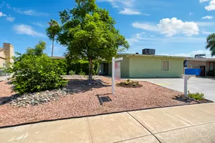 12637 N Columbine Dr, Phoenix, AZ 85029 - Photo 1