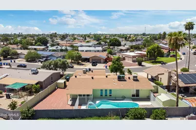 12637 N Columbine Drive, Phoenix, AZ 85029 - Photo 35