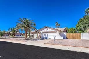 3136 W Tierra Buena Ln, Phoenix, AZ 85053 - Photo 39