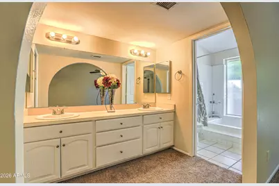 3136 W Tierra Buena Lane, Phoenix, AZ 85053 - Photo 19