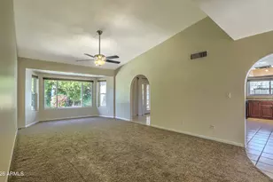 3136 W Tierra Buena Ln, Phoenix, AZ 85053 - Photo 13