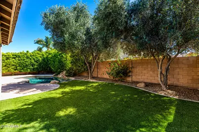 417 W Desert Broom Drive, Chandler, AZ 85248 - Photo 35