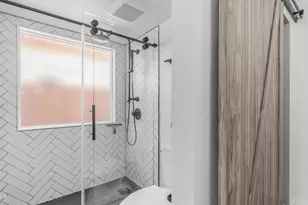 1045 E Sunburst Ln, Tempe, AZ 85284 - Photo 19