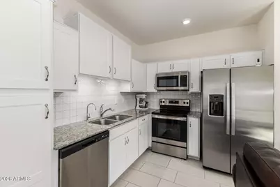 2257 W Echo Lane, Phoenix, AZ 85021 - Photo 9