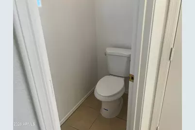 13225 W Desert Lane, Surprise, AZ 85374 - Photo 11