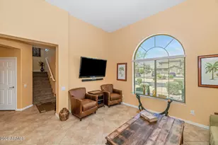 3932 E Melinda Dr, Phoenix, AZ 85050 - Photo 11