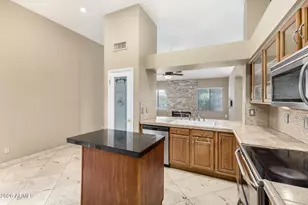 9117 E Captain Dreyfus Ave, Scottsdale, AZ 85260 - Photo 15