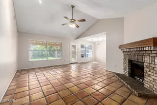 10115 W Medlock Dr, Glendale, AZ 85307 - Photo 5