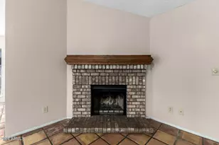 10115 W Medlock Dr, Glendale, AZ 85307 - Photo 7