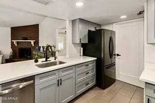 5815 E Evans Dr, Scottsdale, AZ 85254 - Photo 9