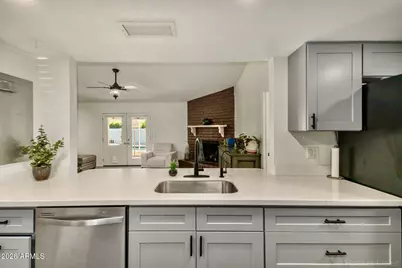 5815 E Evans Drive, Scottsdale, AZ 85254 - Photo 3