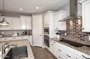 16913 W Sand Hills Rd, Surprise, AZ 85387 - Photo 17