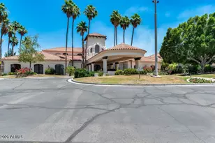 1633 E Lakeside Dr, Gilbert, AZ 85234 - Photo 21