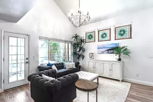 1633 E Lakeside Dr, Gilbert, AZ 85234 - Photo 9