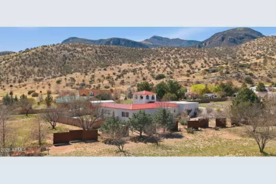 6033 S Apache Rose Trail, Hereford, AZ 85615 - Photo 1