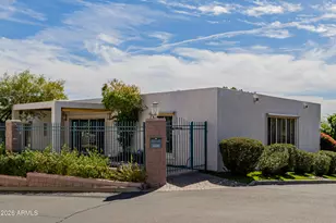 2131 E Bethany Home Rd, Phoenix, AZ 85016 - Photo 9