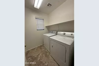 17187 N 185th Drive, Surprise, AZ 85374 - Photo 11