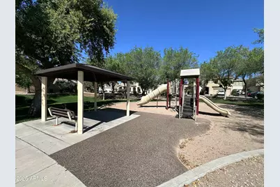 17187 N 185th Drive, Surprise, AZ 85374 - Photo 15