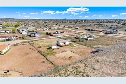 325 E Houston Road, Paulden, AZ 86334 - Photo 35
