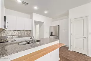 2323 E Huntington Dr, Phoenix, AZ 85040 - Photo 9