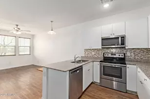 2323 E Huntington Dr, Phoenix, AZ 85040 - Photo 11