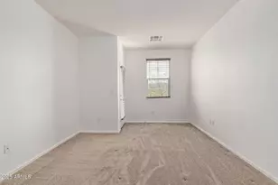 2323 E Huntington Dr, Phoenix, AZ 85040 - Photo 15