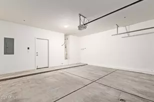 2323 E Huntington Dr, Phoenix, AZ 85040 - Photo 23