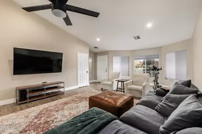 3680 S Acacia Drive, Chandler, AZ 85248 - Photo 9