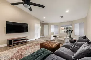 3680 S Acacia Dr, Chandler, AZ 85248 - Photo 9