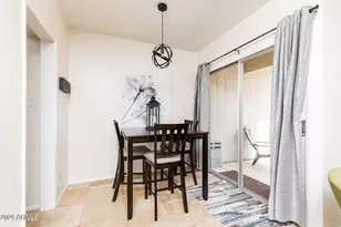 3242 E Camelback Rd, Phoenix, AZ 85018 - Photo 11