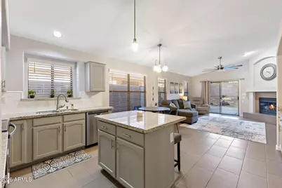 20737 N 37th Way, Phoenix, AZ 85050 - Photo 5