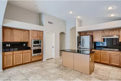 1305 W Busa Drive, San Tan Valley, AZ 85143 - Photo 5