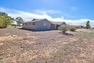 15047 S Moon Valley Rd, Arizona City, AZ 85123 - Photo 5