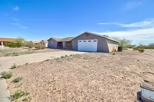 15047 S Moon Valley Rd, Arizona City, AZ 85123 - Photo 3