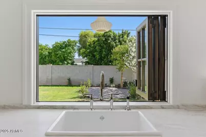 4835 E Indianola Avenue, Phoenix, AZ 85018 - Photo 23