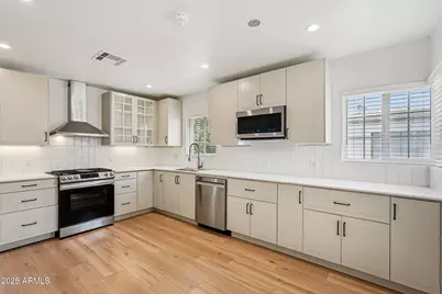 511 E Cheery Lynn Road, Phoenix, AZ 85012 - Photo 9