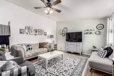 10362 W Oakmont Drive, Sun City, AZ 85351 - Photo 3