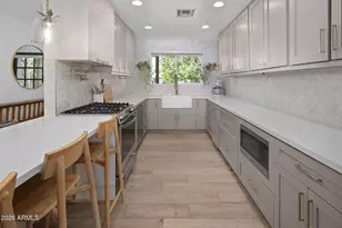 3109 N 41st Pl, Phoenix, AZ 85018 - Photo 7