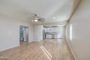 415 N 17th Dr, Phoenix, AZ 85007 - Photo 5