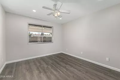 2915 W Hearn Road, Phoenix, AZ 85053 - Photo 15