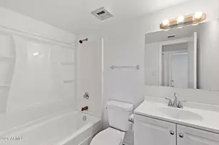 5202 N 42nd Ln, Phoenix, AZ 85019 - Photo 21